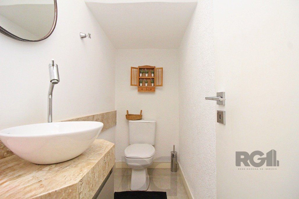 Ótima Casa a venda no bairro Espírito Santo com 3 suítes mobiliada — foto 11