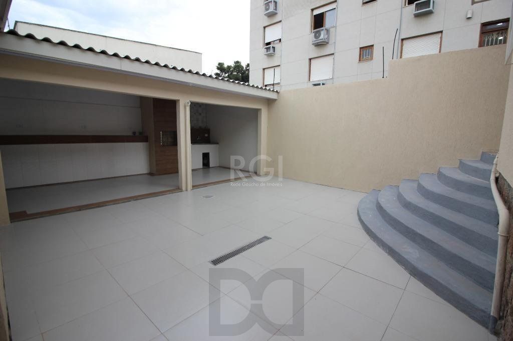 Casa com 3 Dormitórios Para comprar 250 m² - Petrópolis - Porto Alegre/R — foto 37