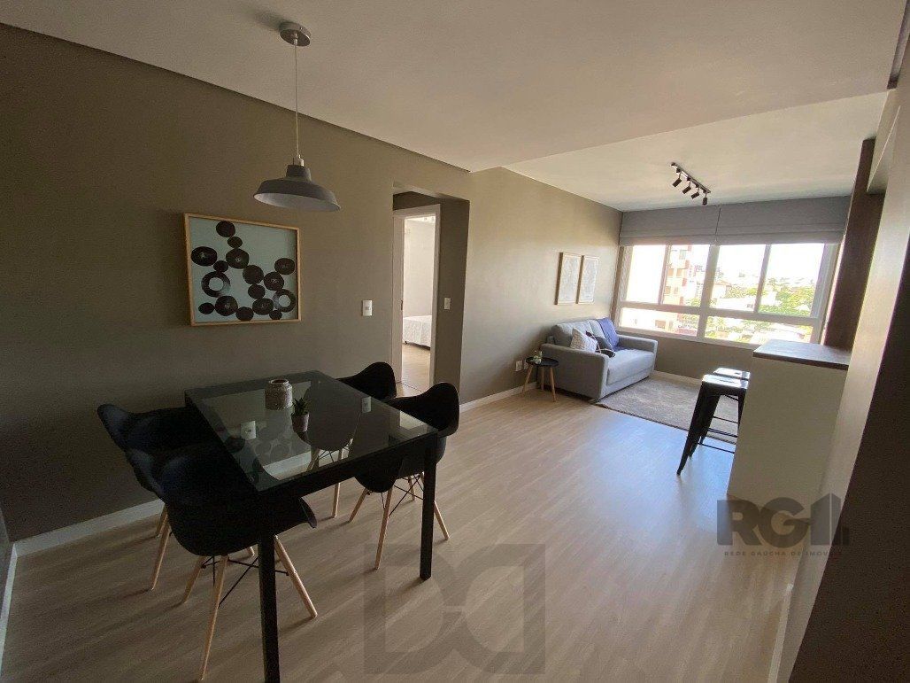 Apartamento de 2 dormitórios e uma vaga para Comprar no Bairro Bom Jesus. — foto 2