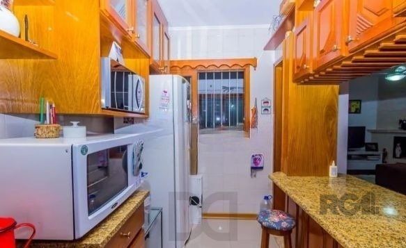 Casa com 7 Quartos e 6 vagas à Venda, 470 m² no Bairro Petrópolis — foto 8