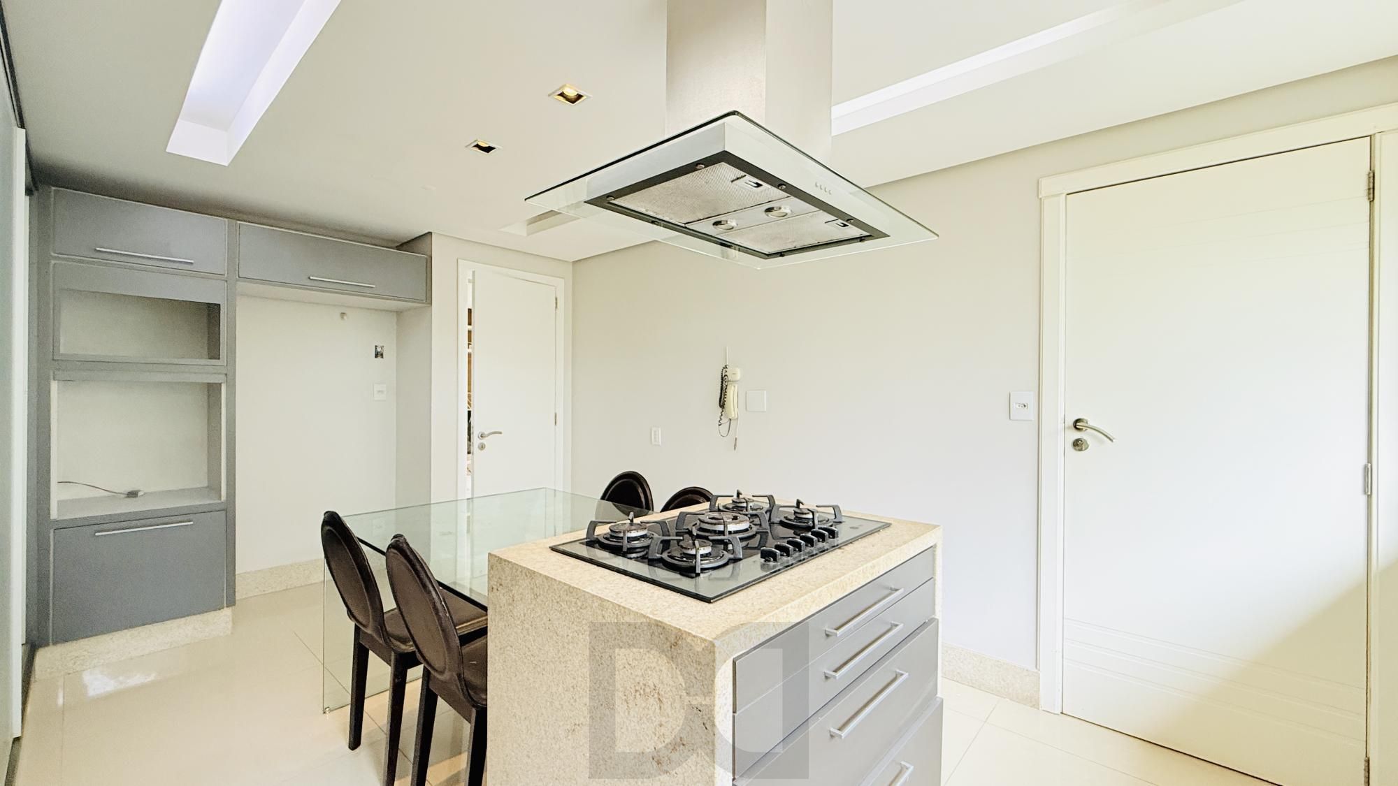 Cobertura Duplex de 318m com Piscina Privativa, Energia Solar e Vista Panorâmica — foto 41