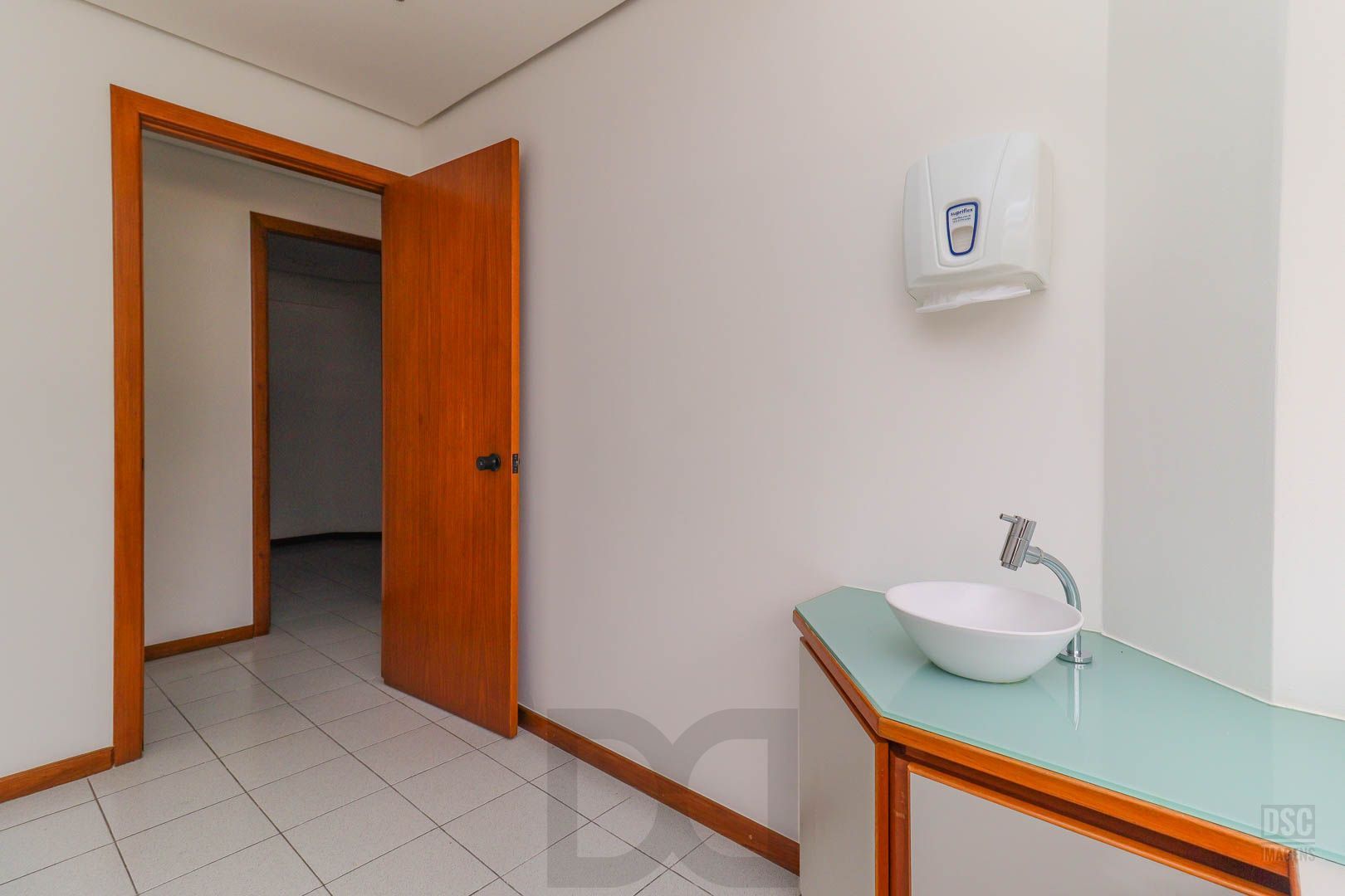 Sala comercial em um ponto excelente da Rua Padre Chagas. — foto 38