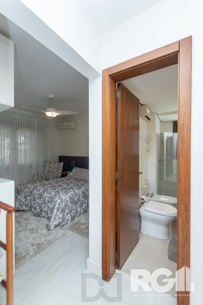 Apartamento Reformado! Com 3 dorm, sendo 1 suíte, 2 vagas na Rua Corte Real. — foto 25