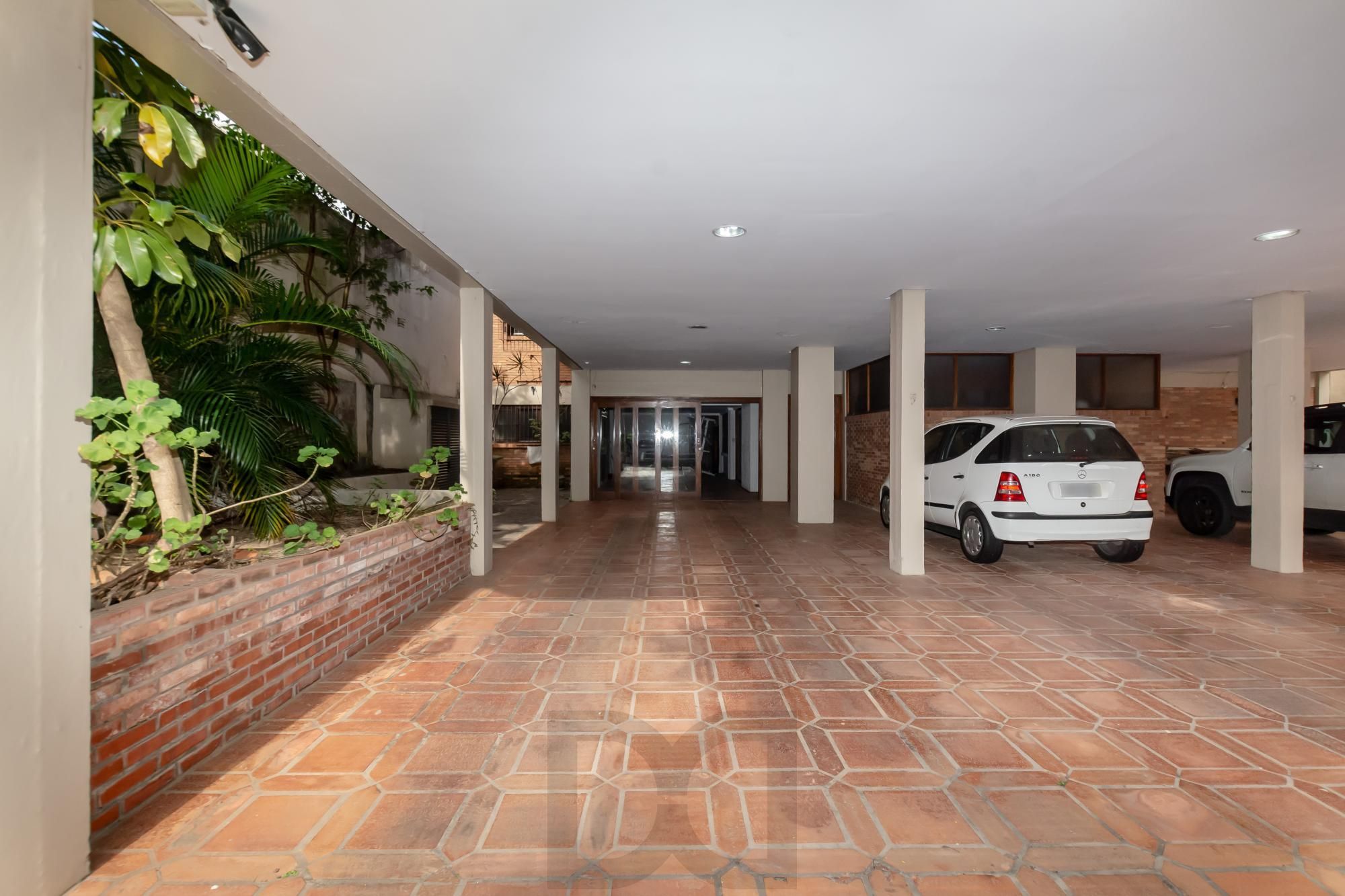VENDA AMPLO APARTAMENTO RUA CALMA — foto 41