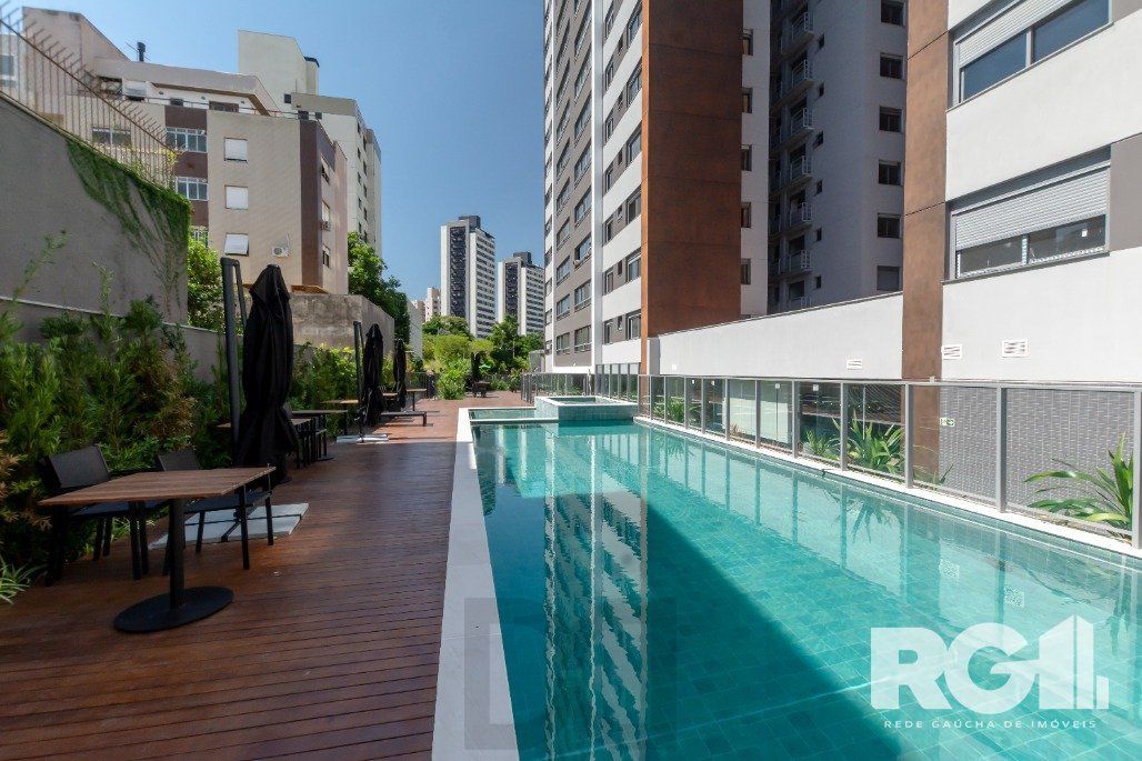 Apartamento com suíte, churrasqueira, vista e uma infraestrutura incrível!! — foto 59