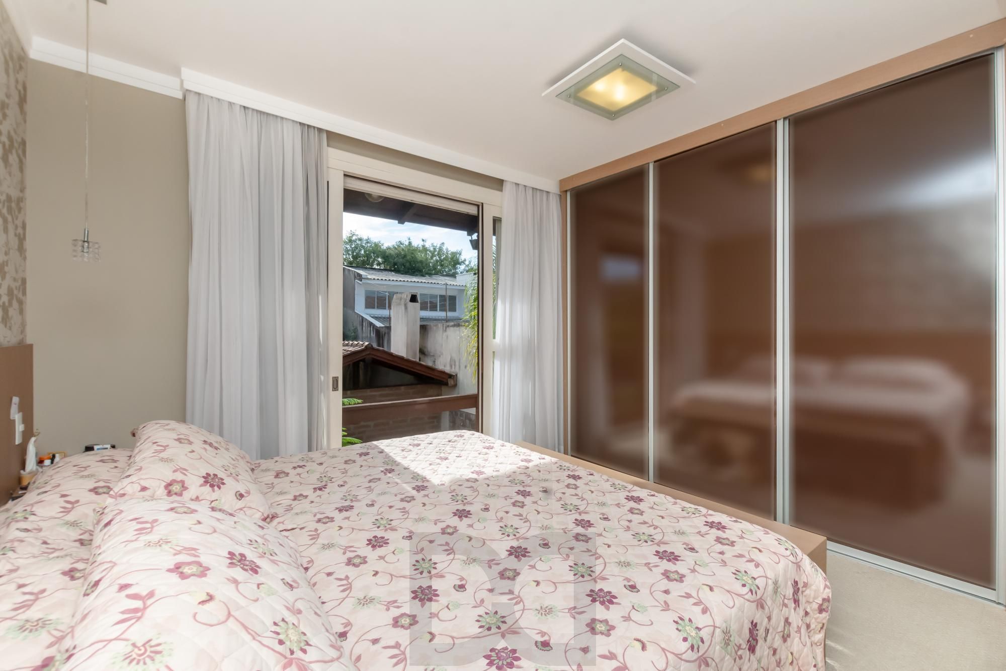 VENDA AMPLO APARTAMENTO RUA CALMA — foto 29