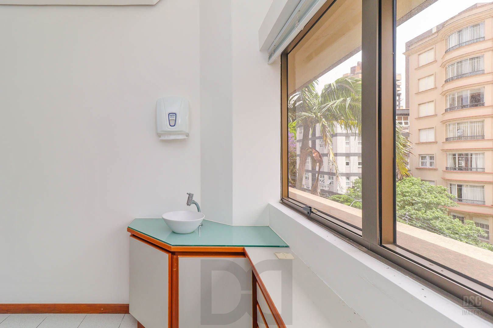 Sala comercial em um ponto excelente da Rua Padre Chagas. — foto 18