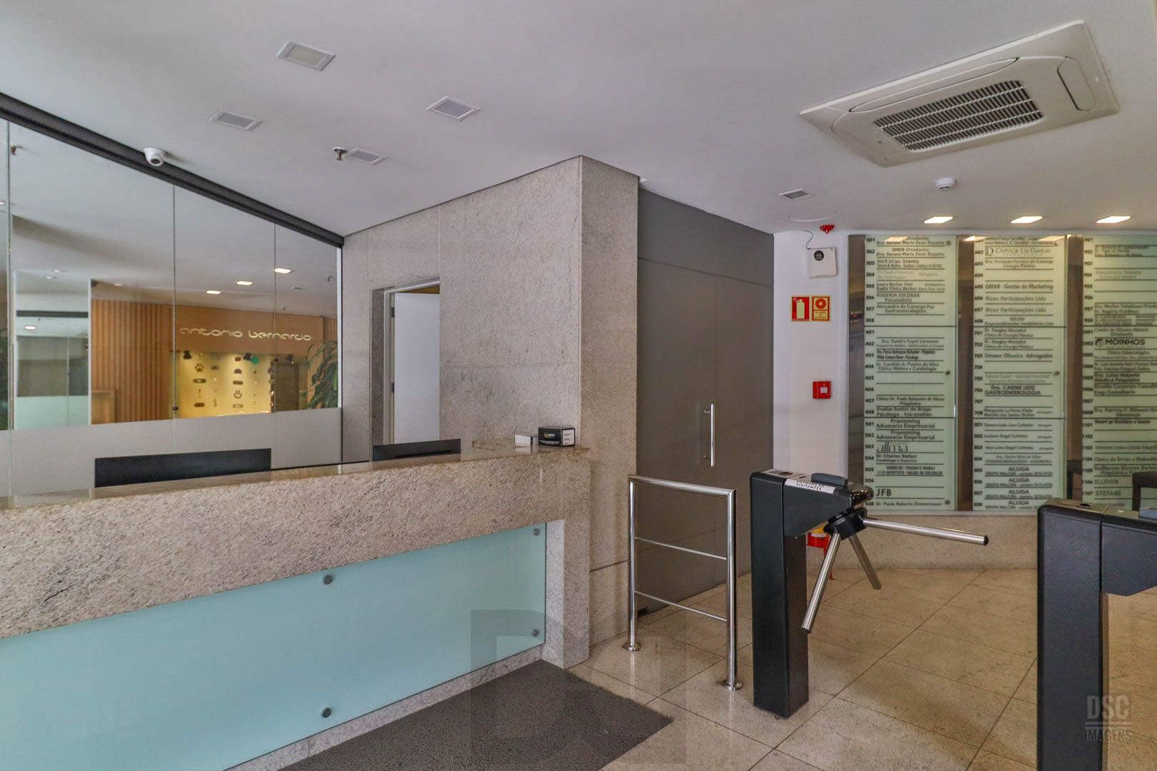 Sala comercial em um ponto excelente da Rua Padre Chagas. — foto 3