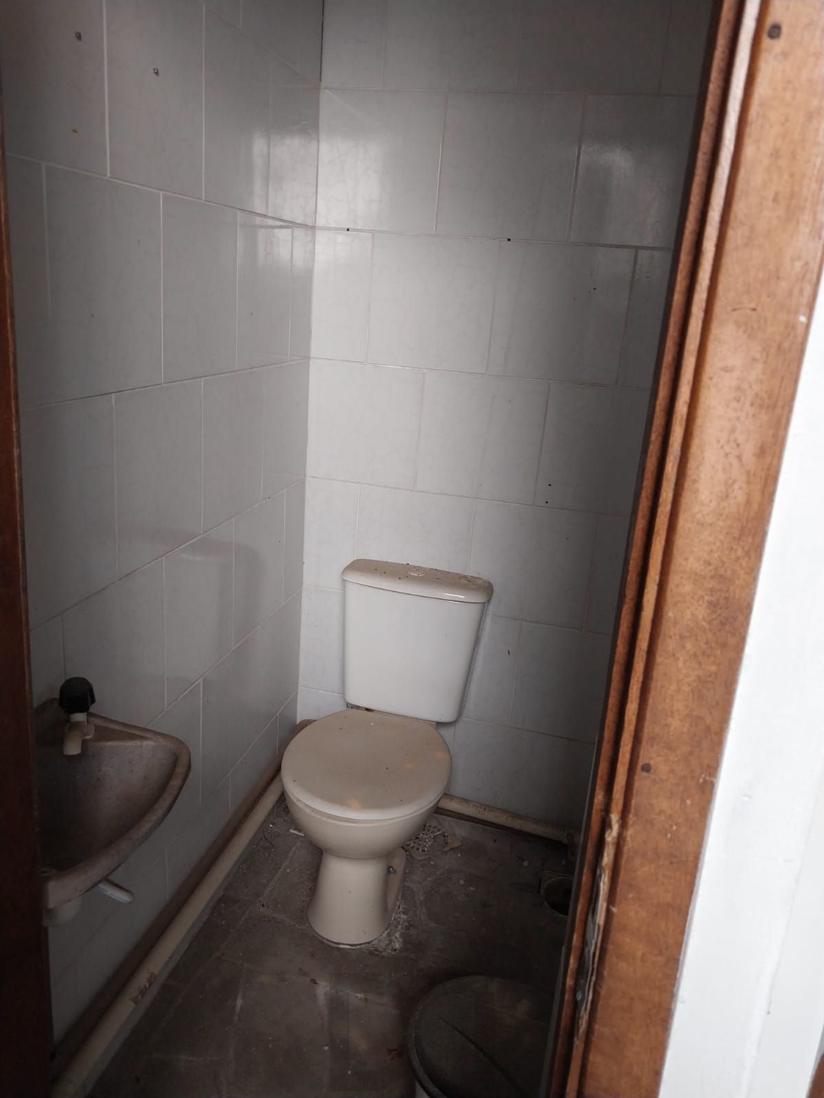 Loja Duplex na Duque de Caxias, desocupada espaço amplo. Preço atrativo. — foto 20