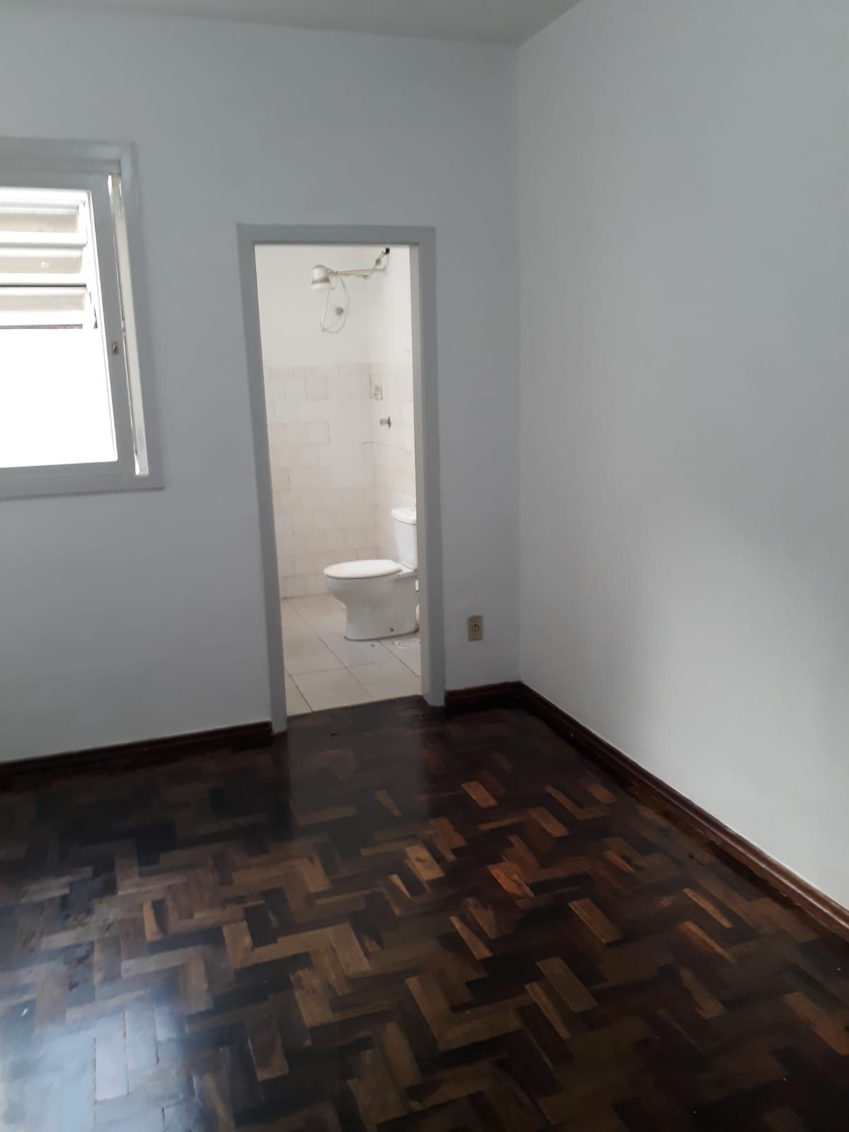 Kitnet desocupada no Menino Deus - Porto Alegre - Preço atrativo! — foto 9