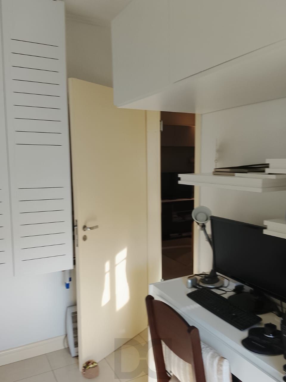Excelente 2D C/Suíte e vaga coberta Três Figueiras - Porto Alegre — foto 47
