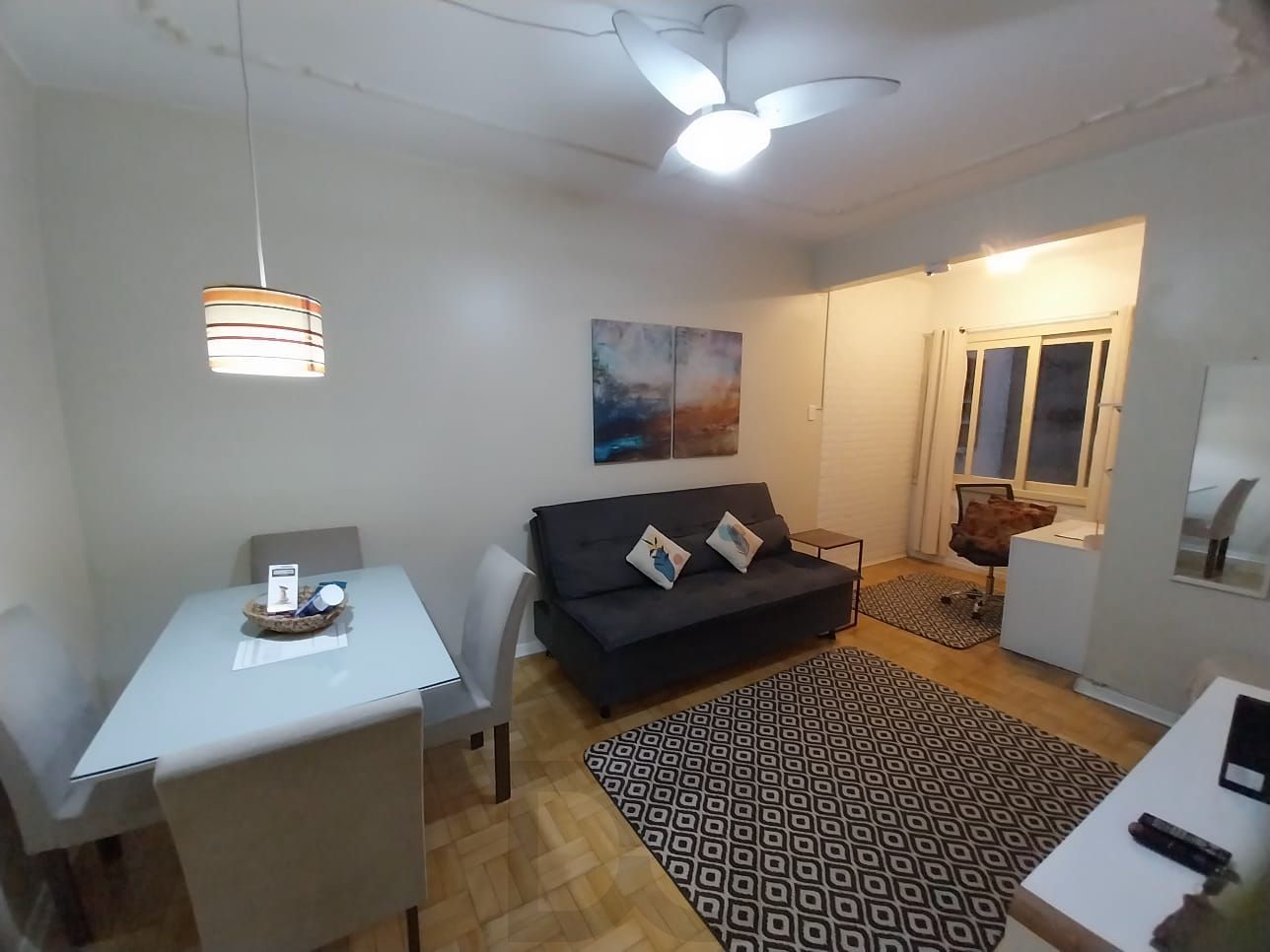 Oportunidade Excelente Apartamento 1D Mobiliado 2 piso com elevador Cidade Baixa. — foto 4
