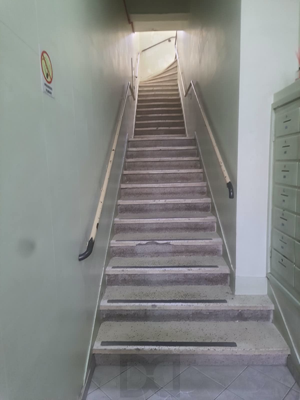 Excelente 2D de Frente com sacadinha na Cidade Baixa - Porto Alegre — foto 17
