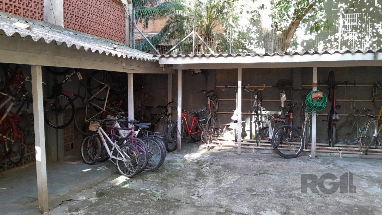 Apartamento 2 Dormitórios,box,elevador,Bairro Centro Histórico — foto 2