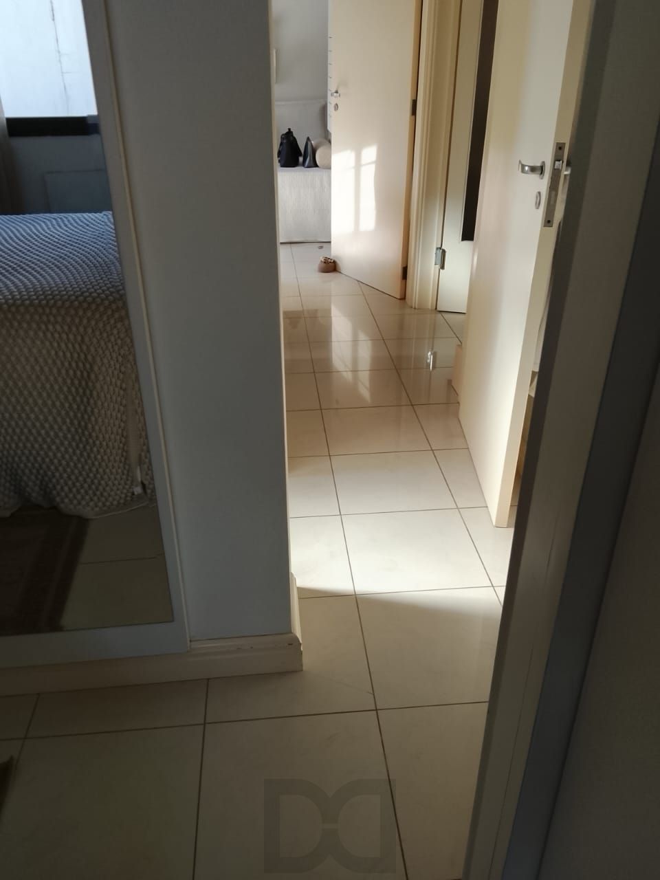 Excelente 2D C/Suíte e vaga coberta Três Figueiras - Porto Alegre — foto 19