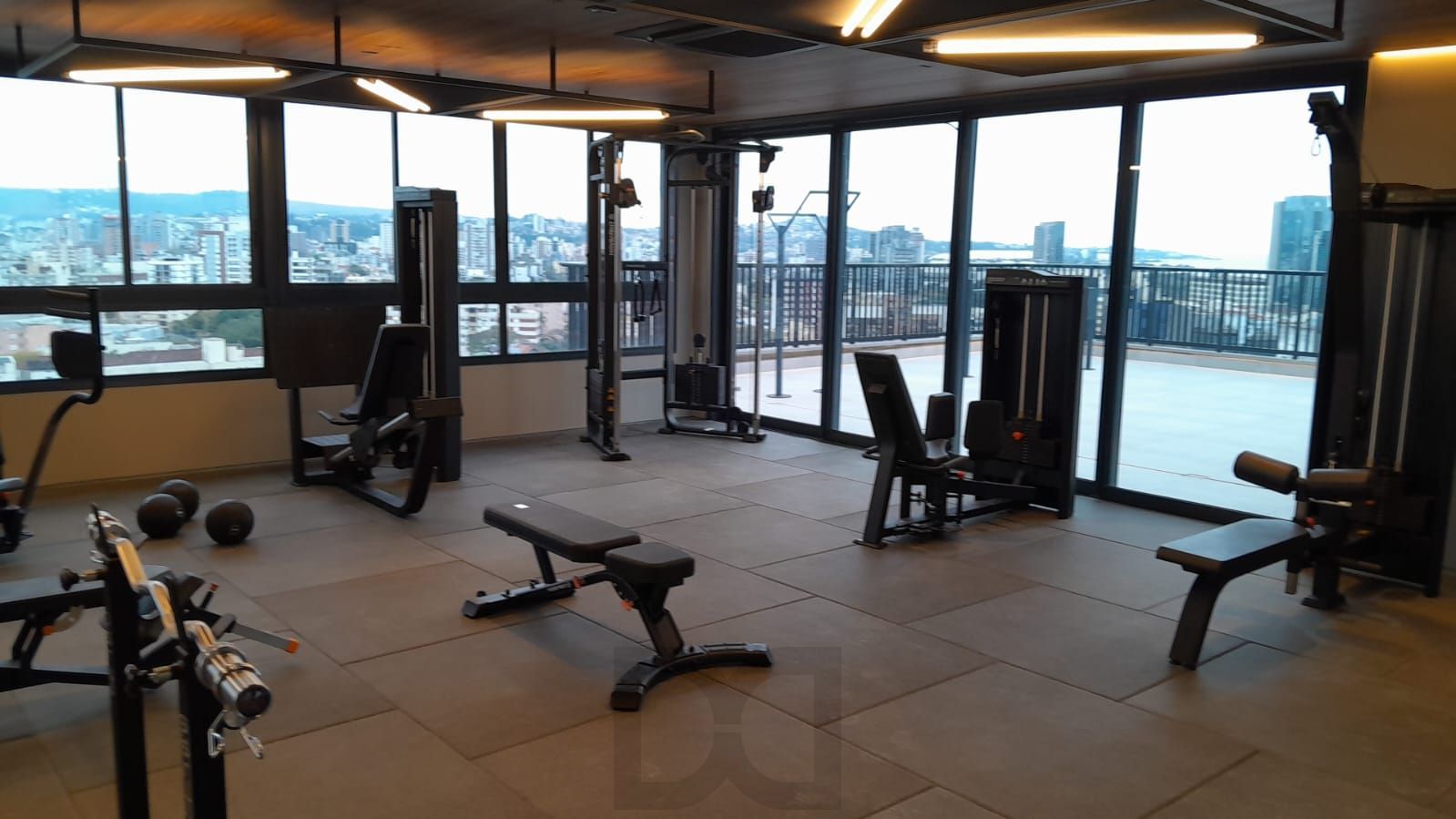 Apartamento novo,2 quartos,andar alto,box,na Cidade baixa e com Infra — foto 13