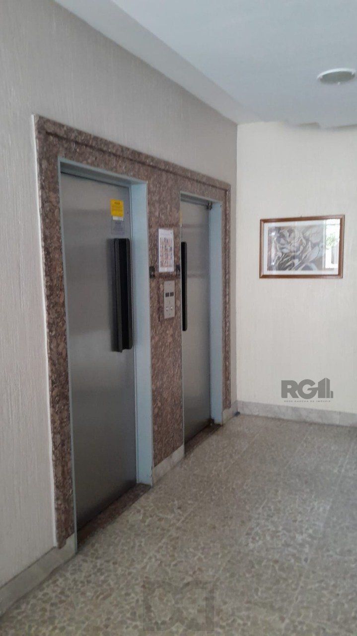 Apartamento 2 Dormitórios,box,elevador,Bairro Centro Histórico — foto 8