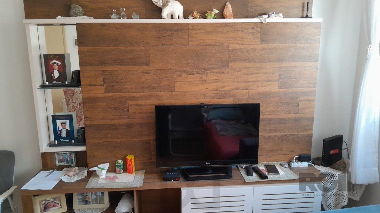 Apartamento 2 Dormitórios,box,elevador,Bairro Centro Histórico — foto 17