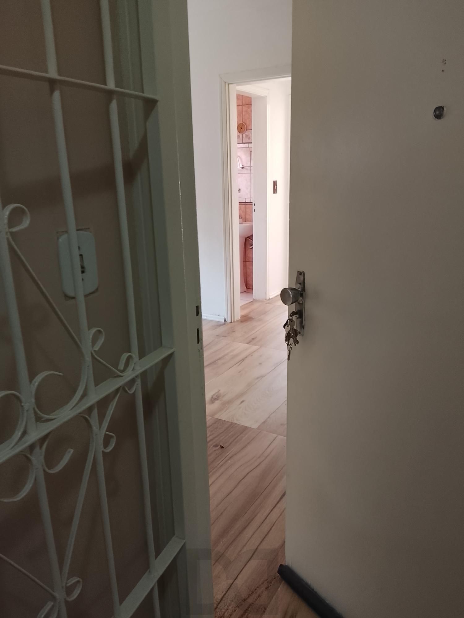 Ótimo apartamento 1D, desocupado na Medianeira, preço atrativo. — foto 48