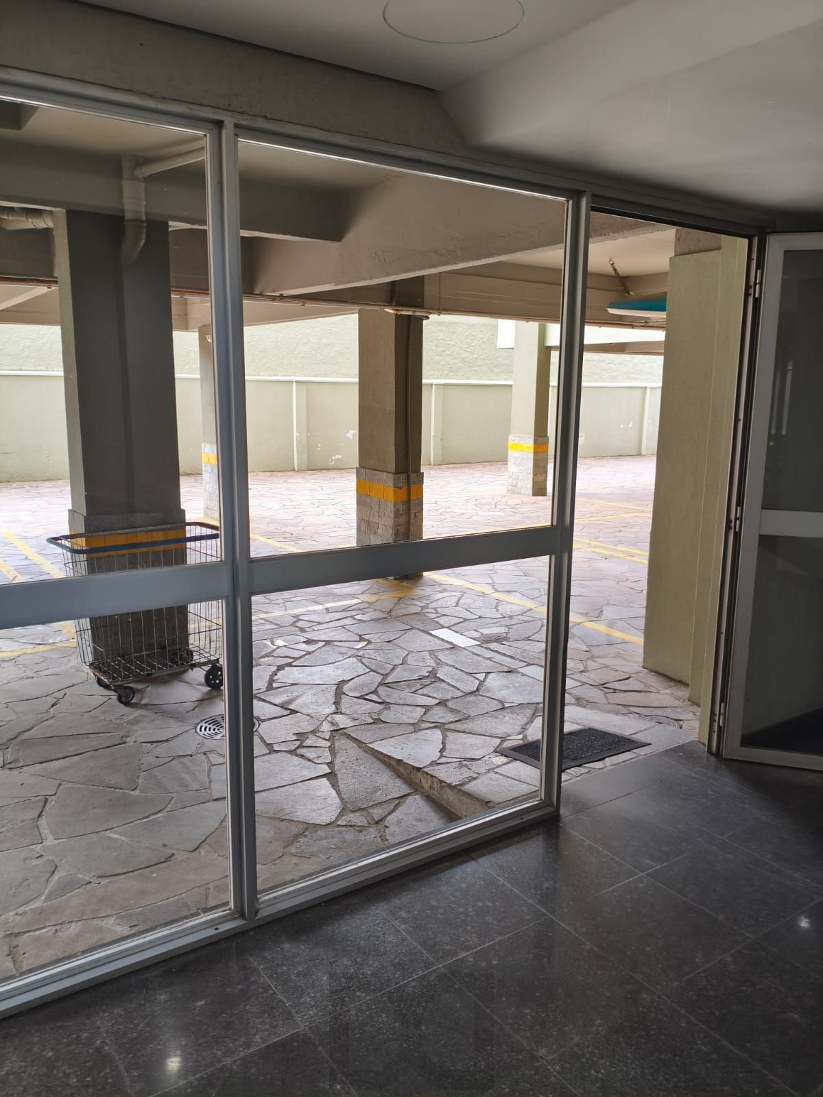 Oportunidade 2D, 2 Banheiros - Cidade Baixa - Porto Alegre - Preço Atrativo — foto 28