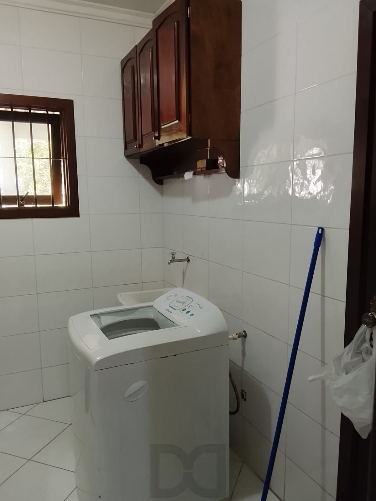 CASA / SOBRADO 5D e 10 vagas 3 Banheiros - Pátio enorme c/ Jacuzi e Pergolado - Living 3 ambientes - Sta Teresa — foto 45