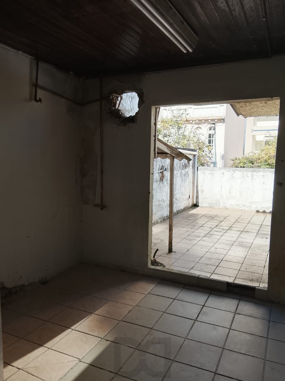 Loja Duplex na Duque de Caxias, desocupada espaço amplo. Preço atrativo. — foto 42