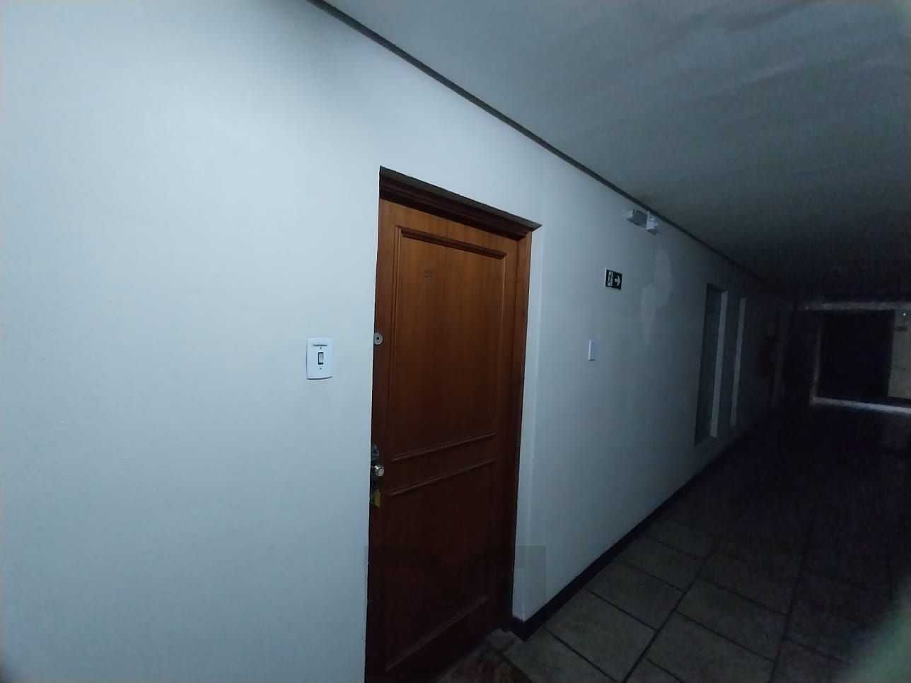 Oportunidade Excelente Apartamento 1D Mobiliado 2 piso com elevador Cidade Baixa. — foto 54
