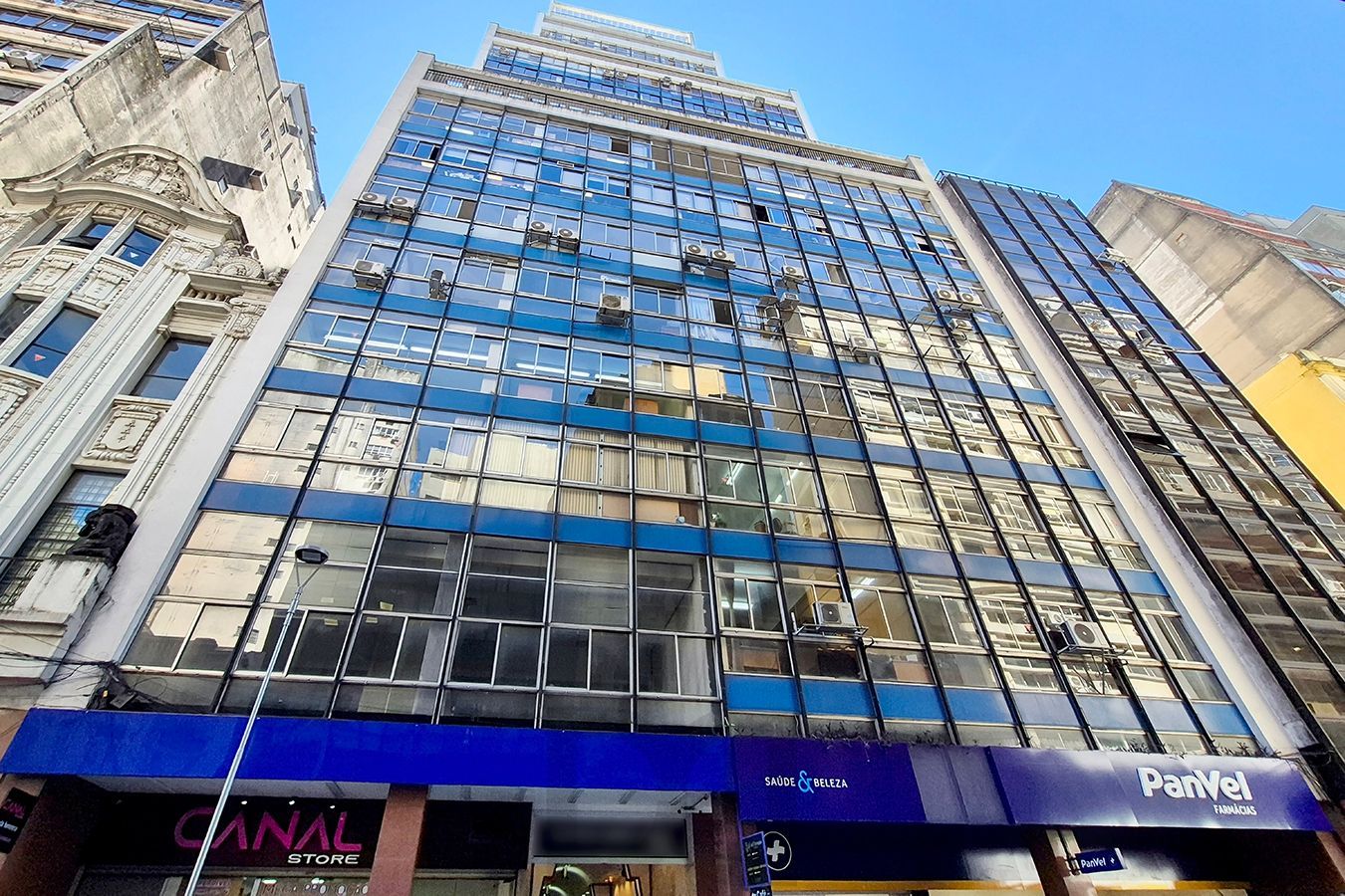 OPORTUNIDADE - Conjunto Comercial, meio andar inteiro com várias salas e salão! — foto 60