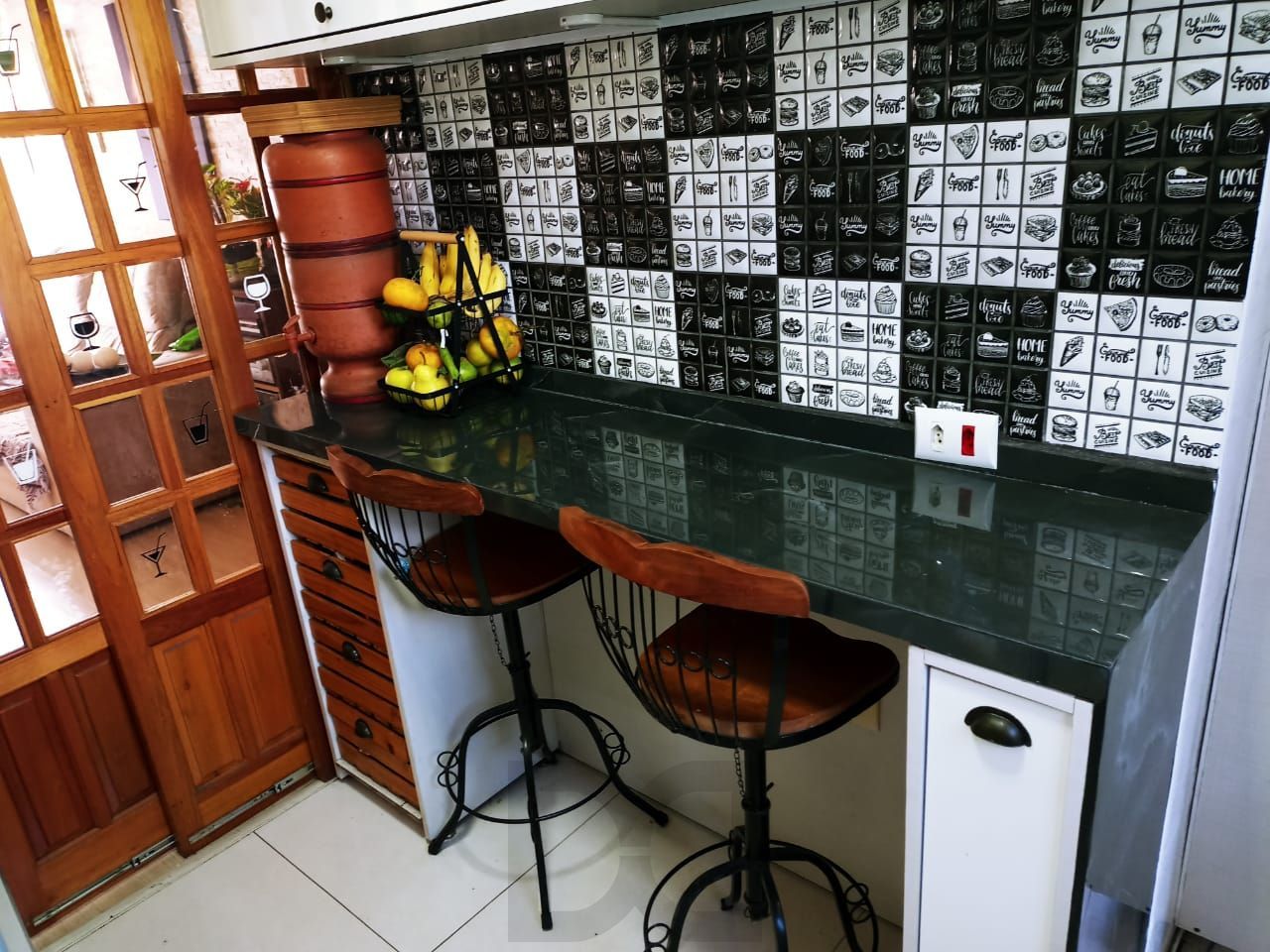 Apartamento com 2 Quartos,com box,no Bairro Humaitá — foto 28