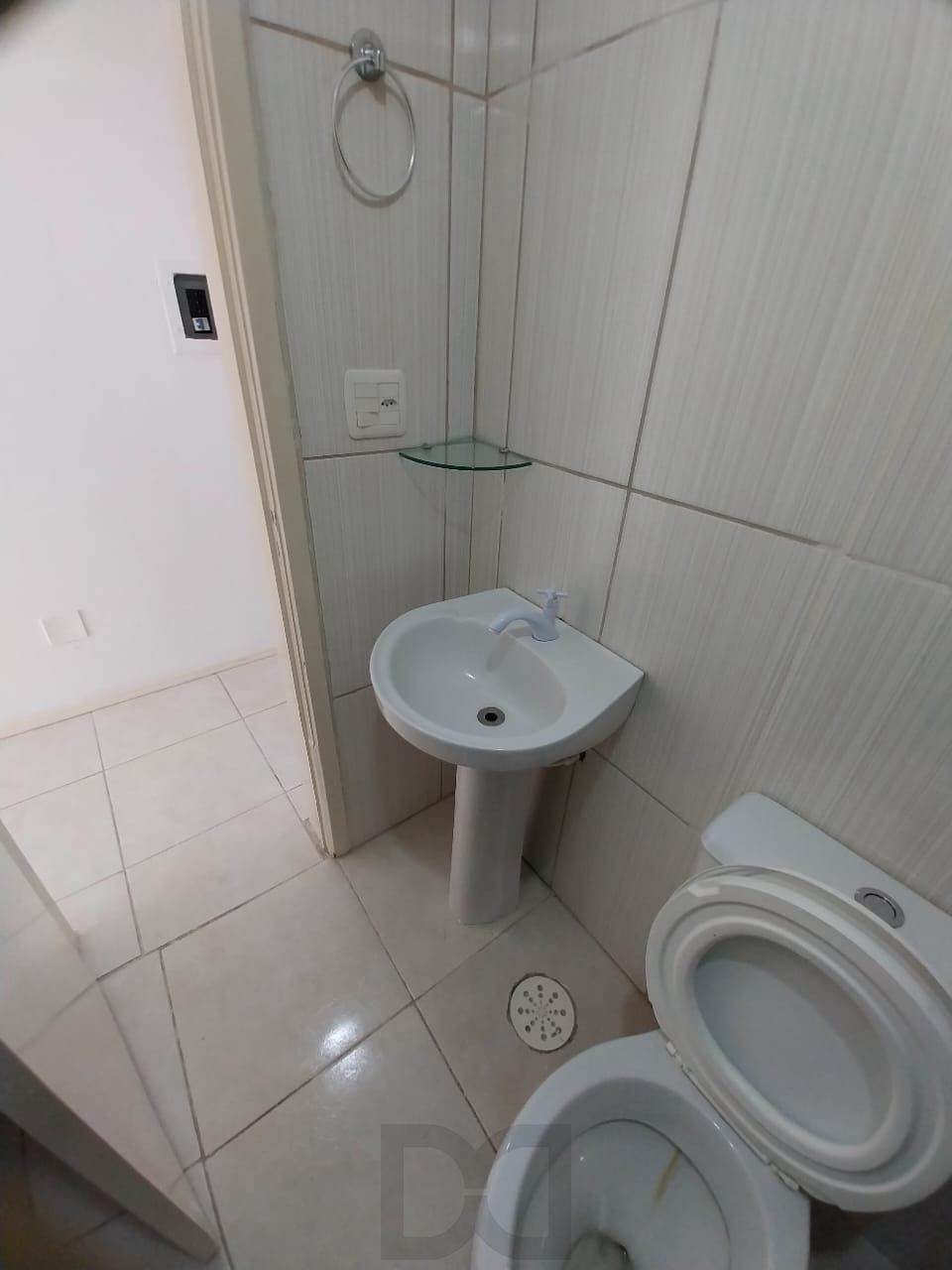 JK na Cidade Baixa, 2 piso, elevador, Preço atrativo. — foto 23