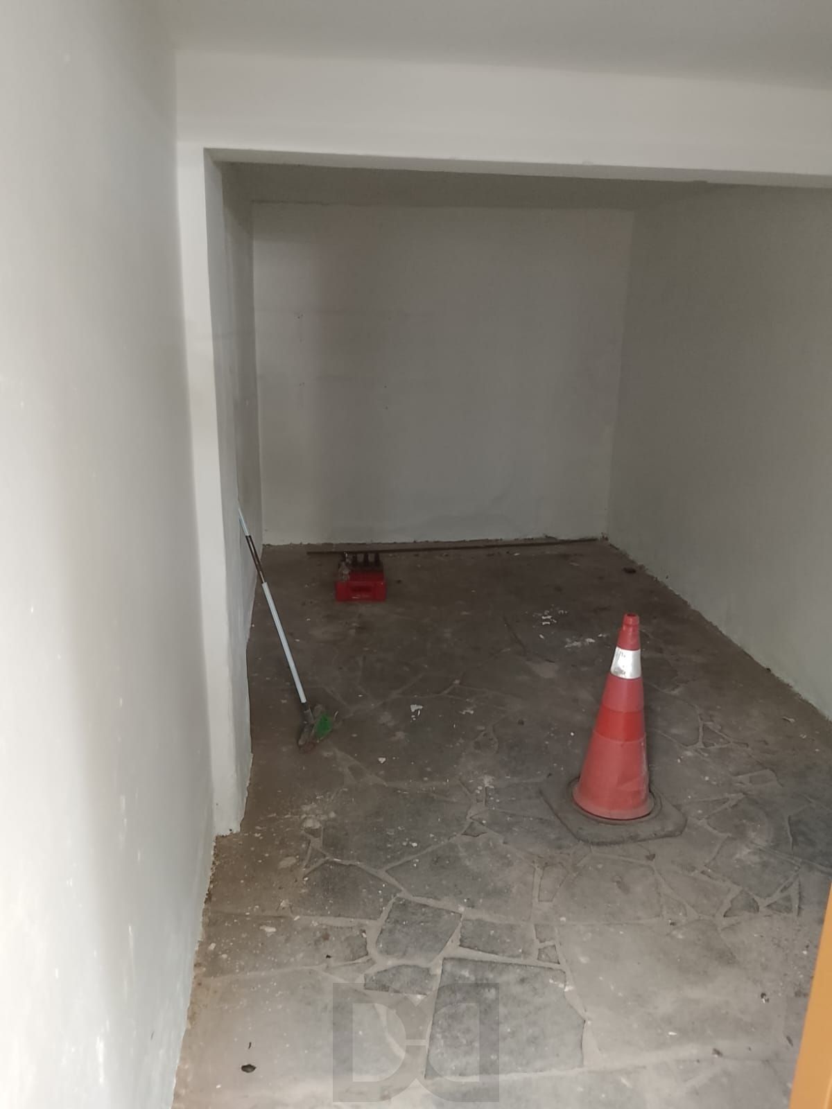Excelente apto 2 dormitório recém reformado, vaga coberta e fechada - Vila Ipiranga — foto 40
