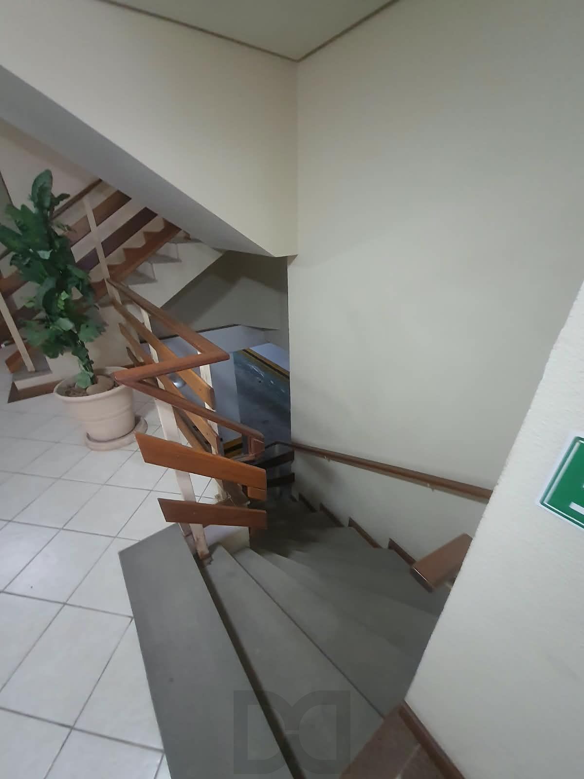 Encantador apto 2D c/sacada, 55 m² no Menino Deus - Porto Alegre — foto 7
