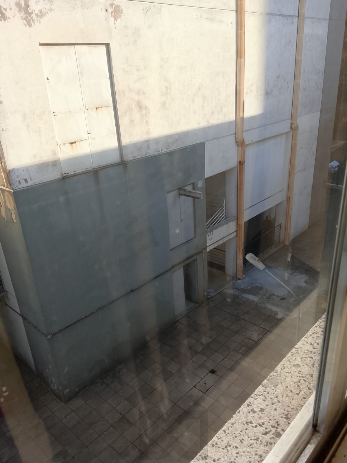 Oportunidade Única! Apartamento Semimobiliado de 3 Quartos e 1 Suíte Região Nobre em Porto Alegre — foto 11