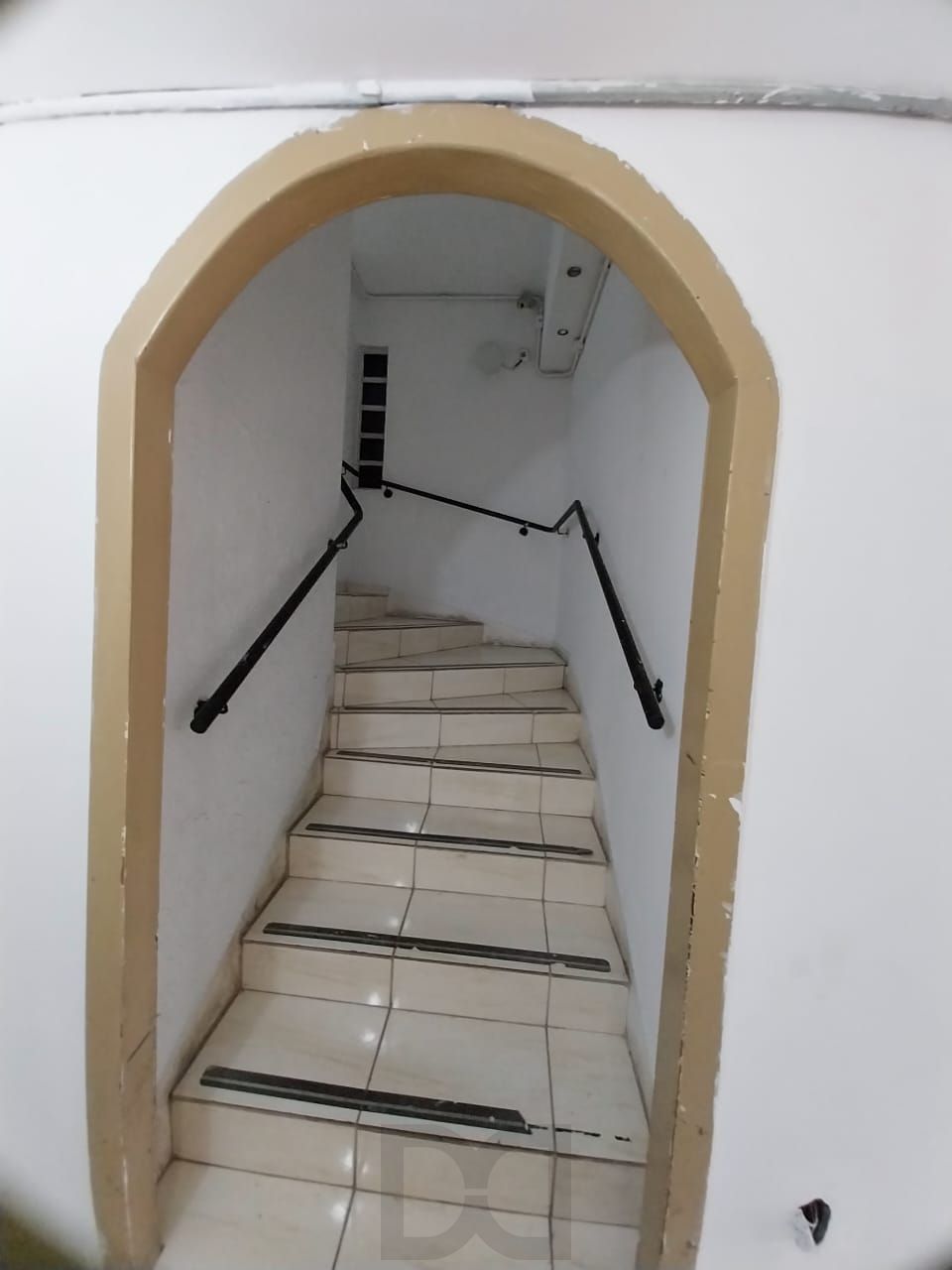 JK na Cidade Baixa, 2 piso, elevador, Preço atrativo. — foto 6