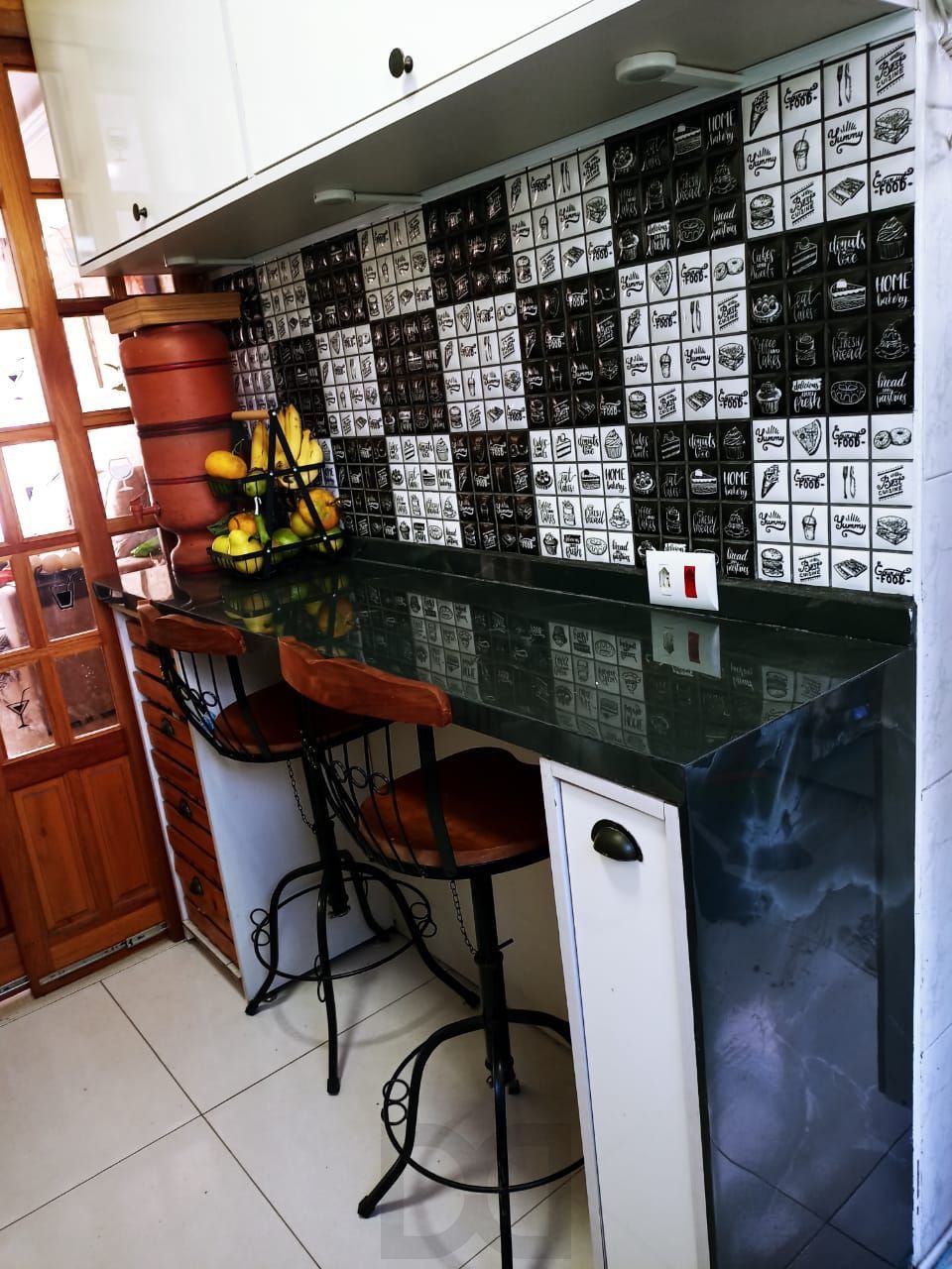 Apartamento com 2 Quartos,com box,no Bairro Humaitá — foto 27