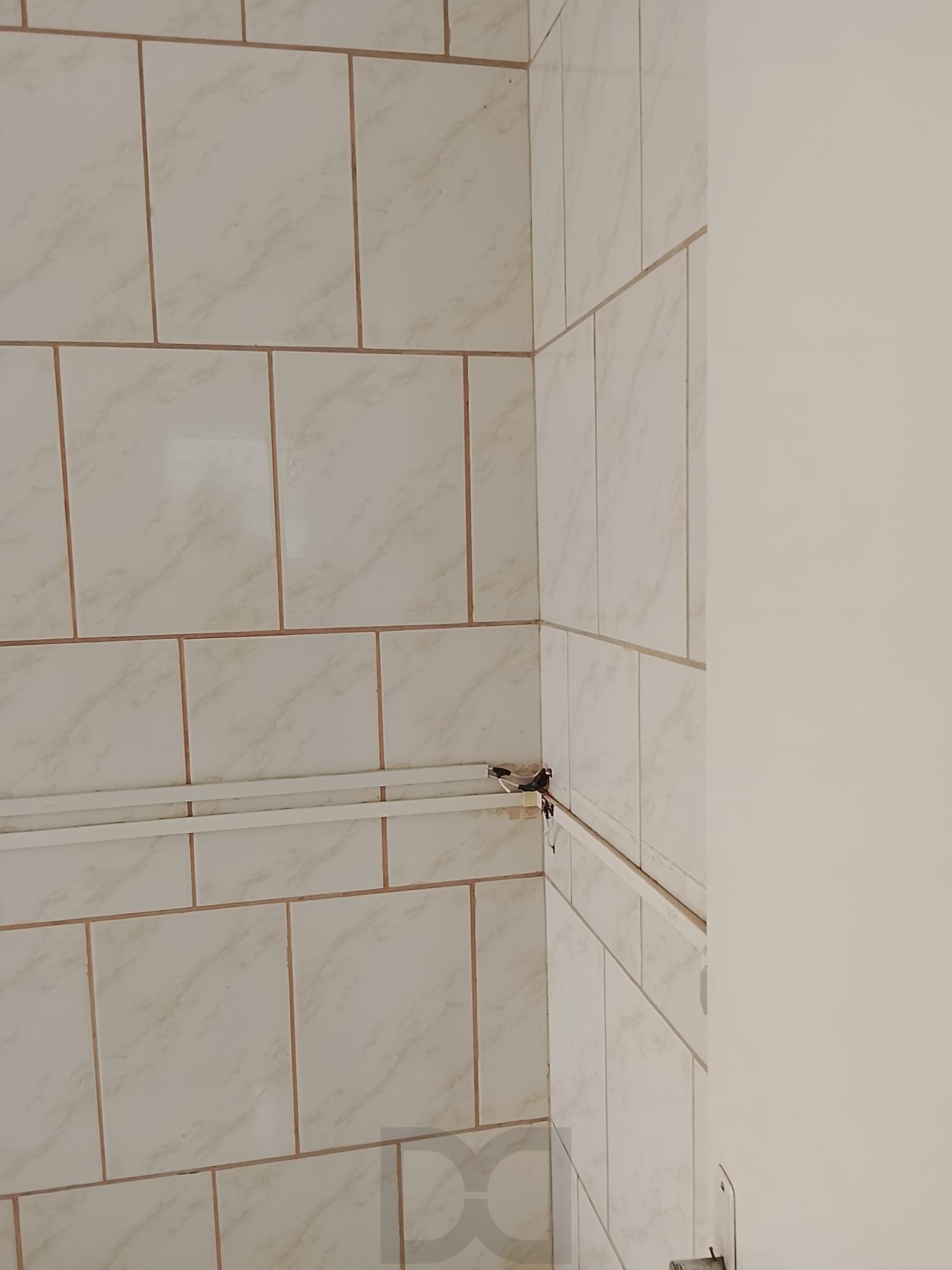 Ótimo apartamento 1D, desocupado na Medianeira, preço atrativo. — foto 33