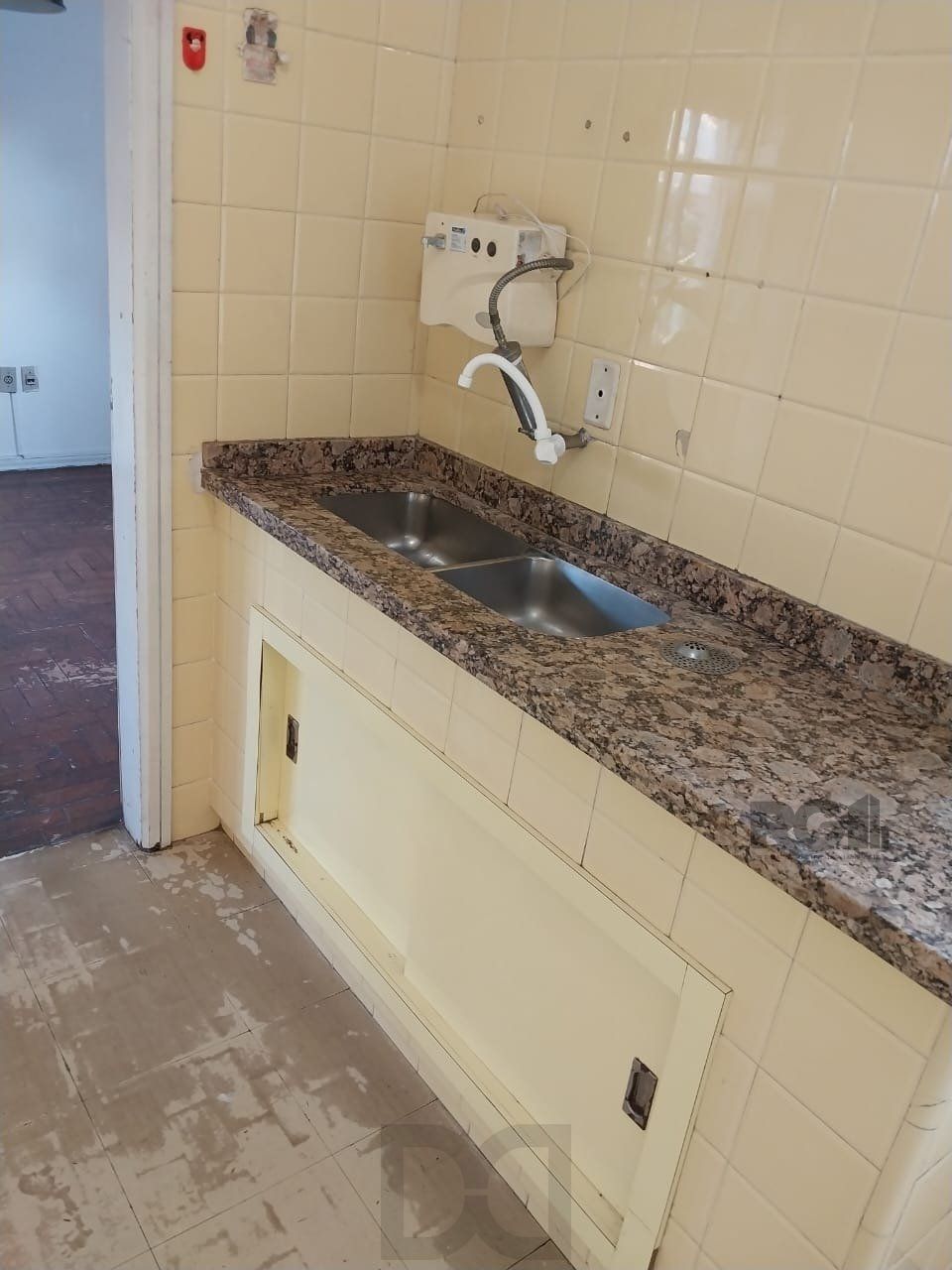 Excelente apartamento 3 dormitório, com Box escriturado - Bairro Santana. Preço Atrativo. — foto 11