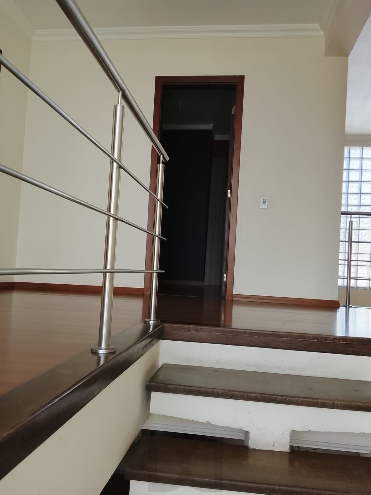 CASA / SOBRADO 5D e 10 vagas 3 Banheiros - Pátio enorme c/ Jacuzi e Pergolado - Living 3 ambientes - Sta Teresa — foto 51