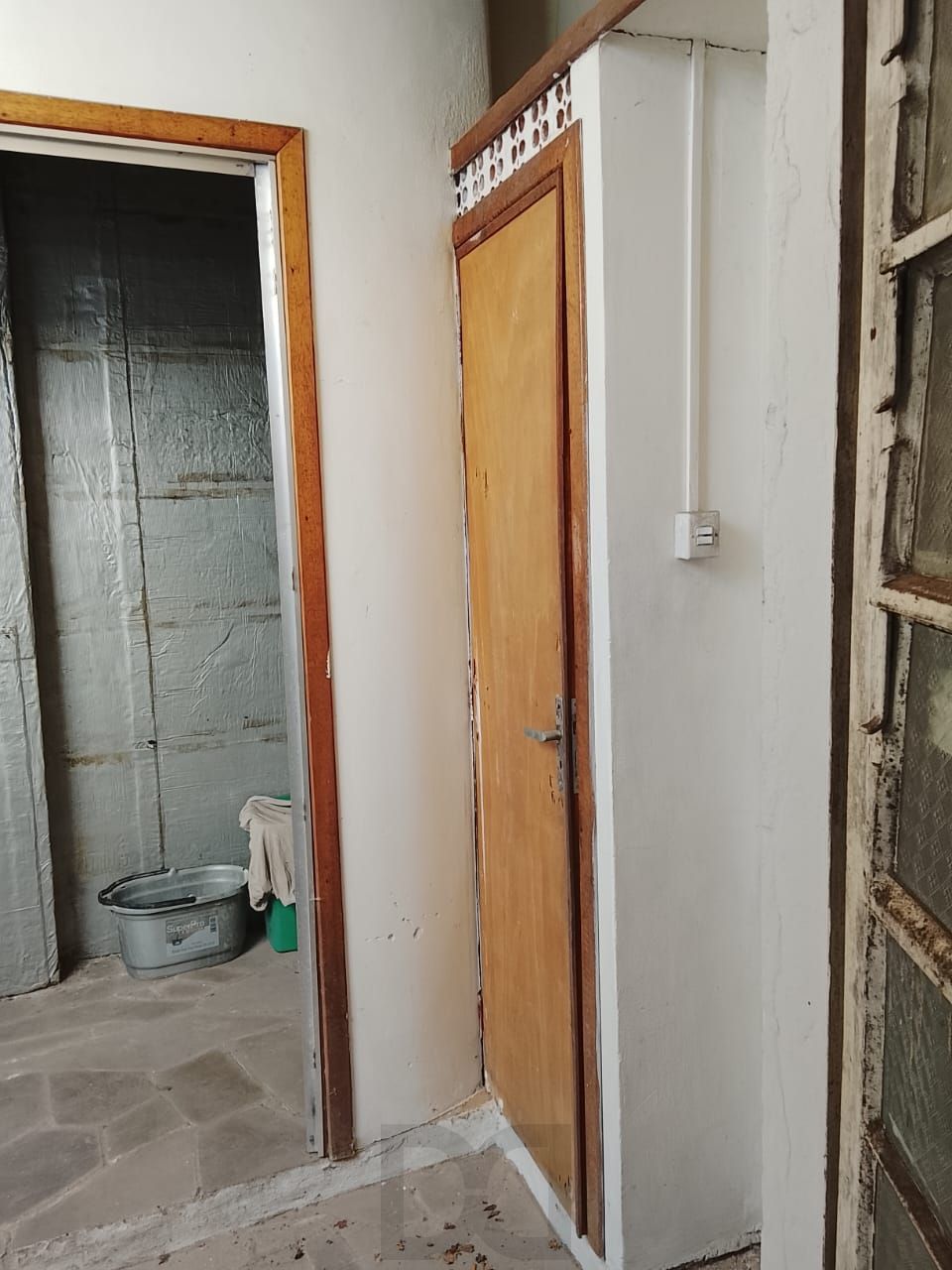 Loja Duplex na Duque de Caxias, desocupada espaço amplo. Preço atrativo. — foto 46