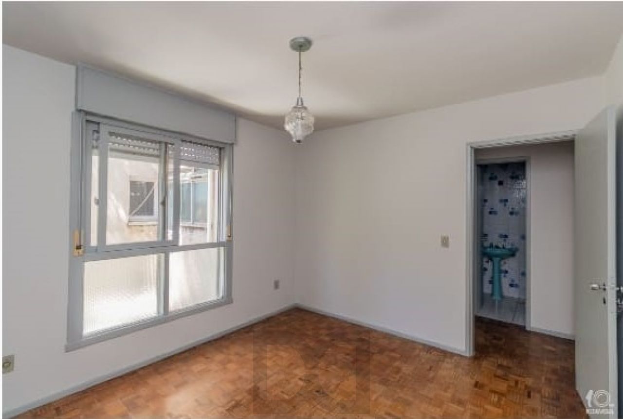 Belo e Amplo apartamento de 2 dormitórios na Cidade Baixa - Preço atrativo. — foto 4