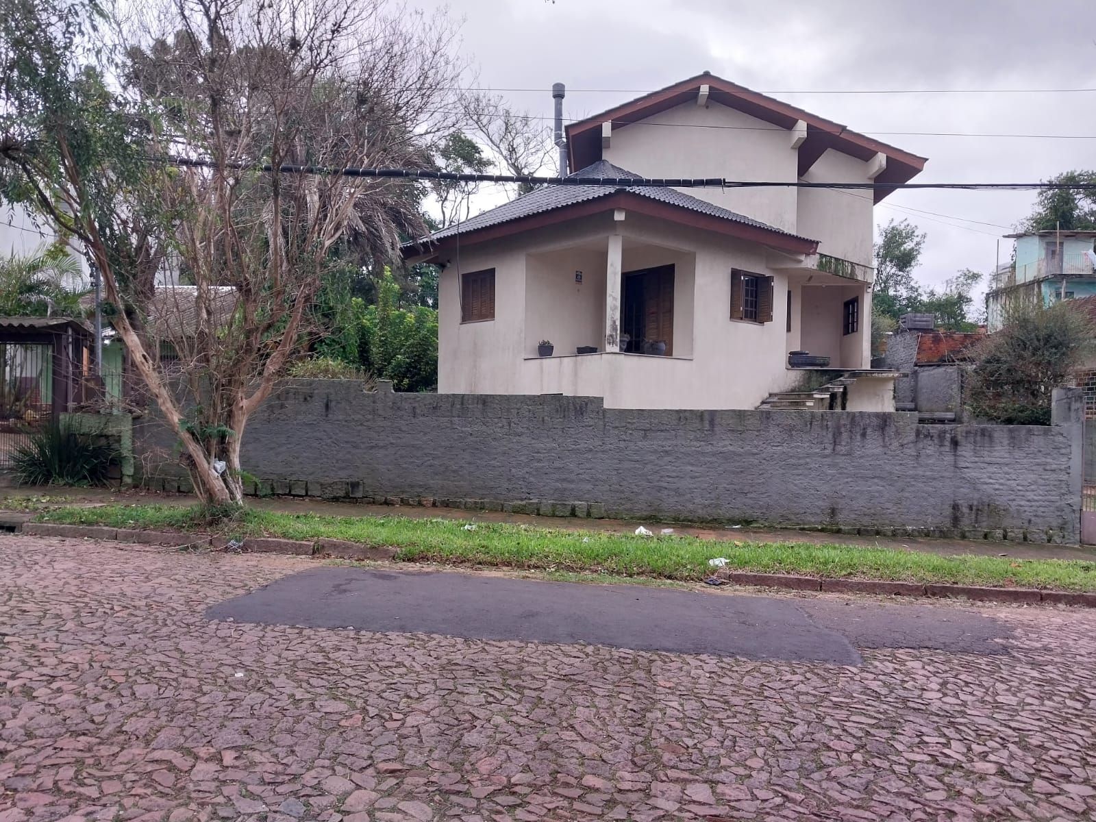 Casa ampla 5 D E 4 Banheiros, 2 vagas - Sta Tereza - Porto Alegre — foto 4
