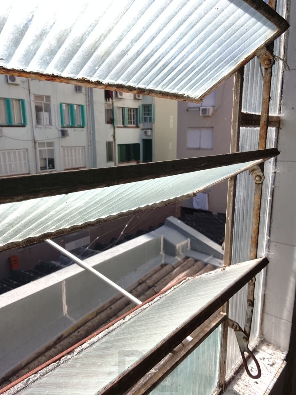 Loja Duplex na Duque de Caxias, desocupada espaço amplo. Preço atrativo. — foto 27