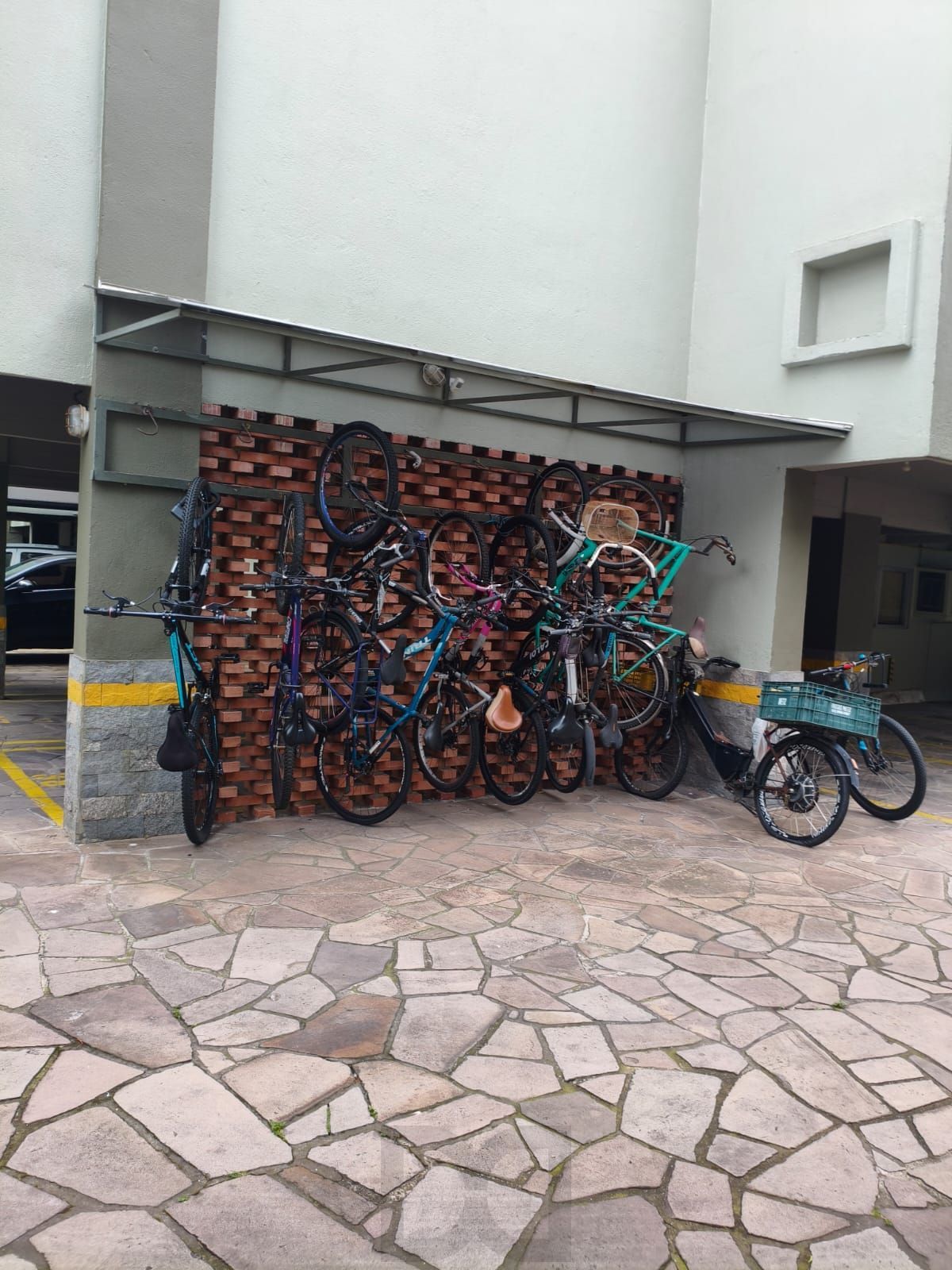 Oportunidade 2D, 2 Banheiros - Cidade Baixa - Porto Alegre - Preço Atrativo — foto 16