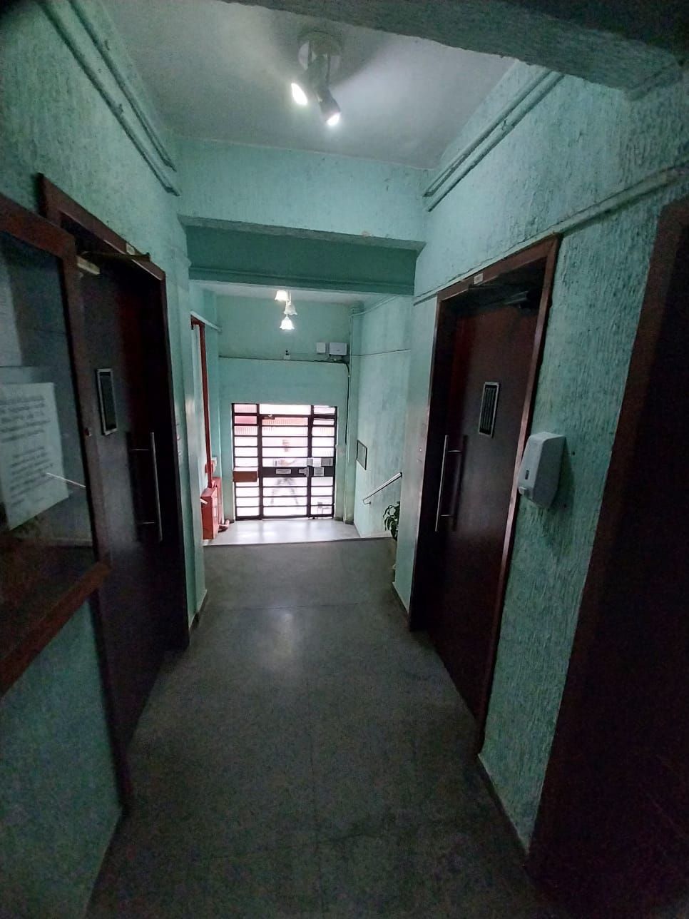JK recém reformado, 2 piso, elevador, andradas esquina com Bento Martins, centro histórico — foto 31