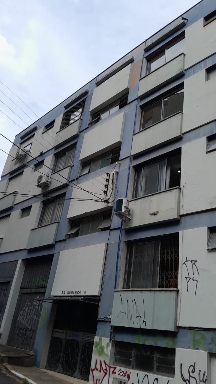 Apartamento com 1 Quarto e com Box à Venda, 51 m²,na Coronel Genuíno — foto 1