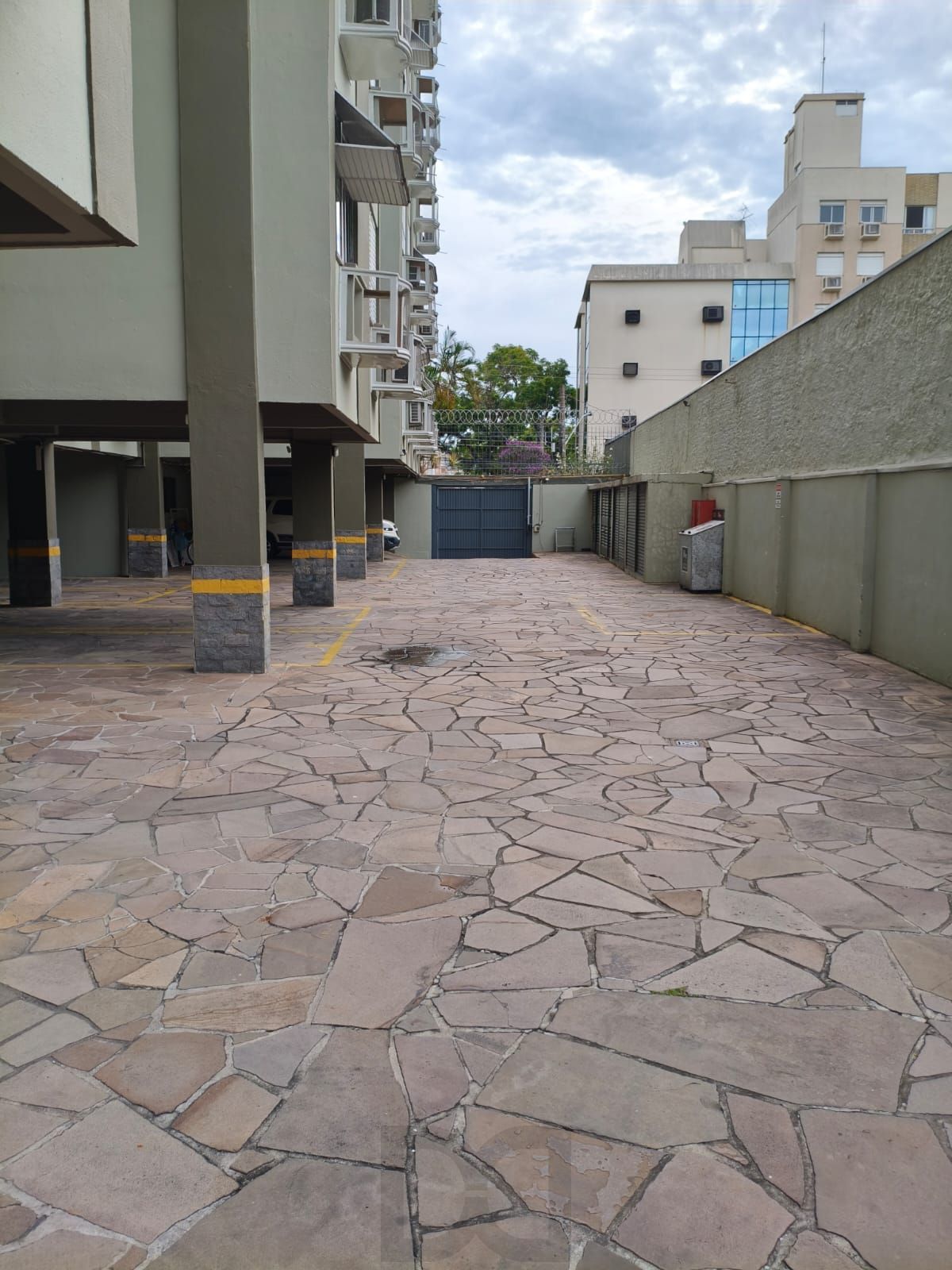 Oportunidade 2D, 2 Banheiros - Cidade Baixa - Porto Alegre - Preço Atrativo — foto 13