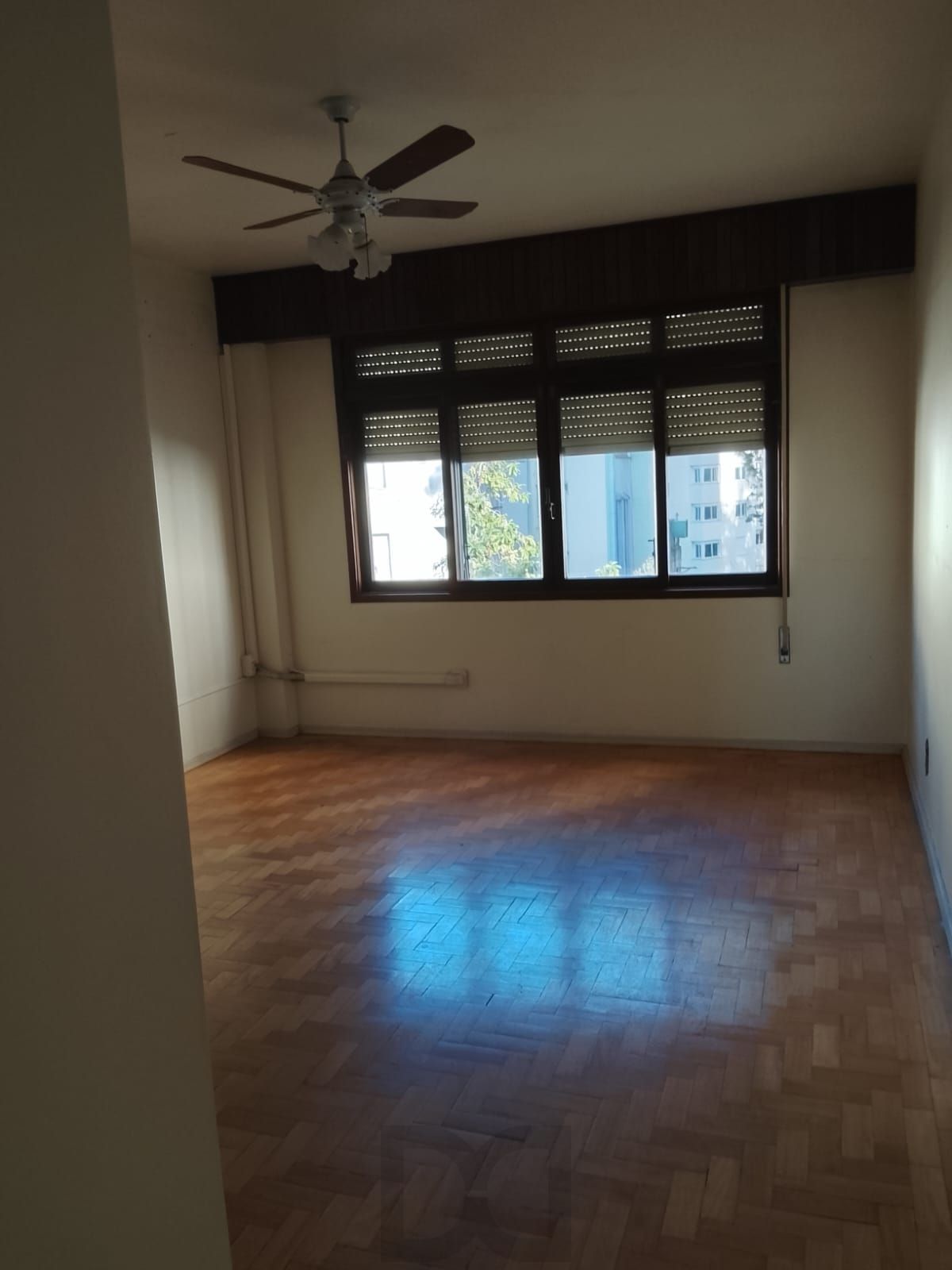 Oportunidade Única! Apartamento Semimobiliado de 3 Quartos e 1 Suíte Região Nobre em Porto Alegre — foto 31