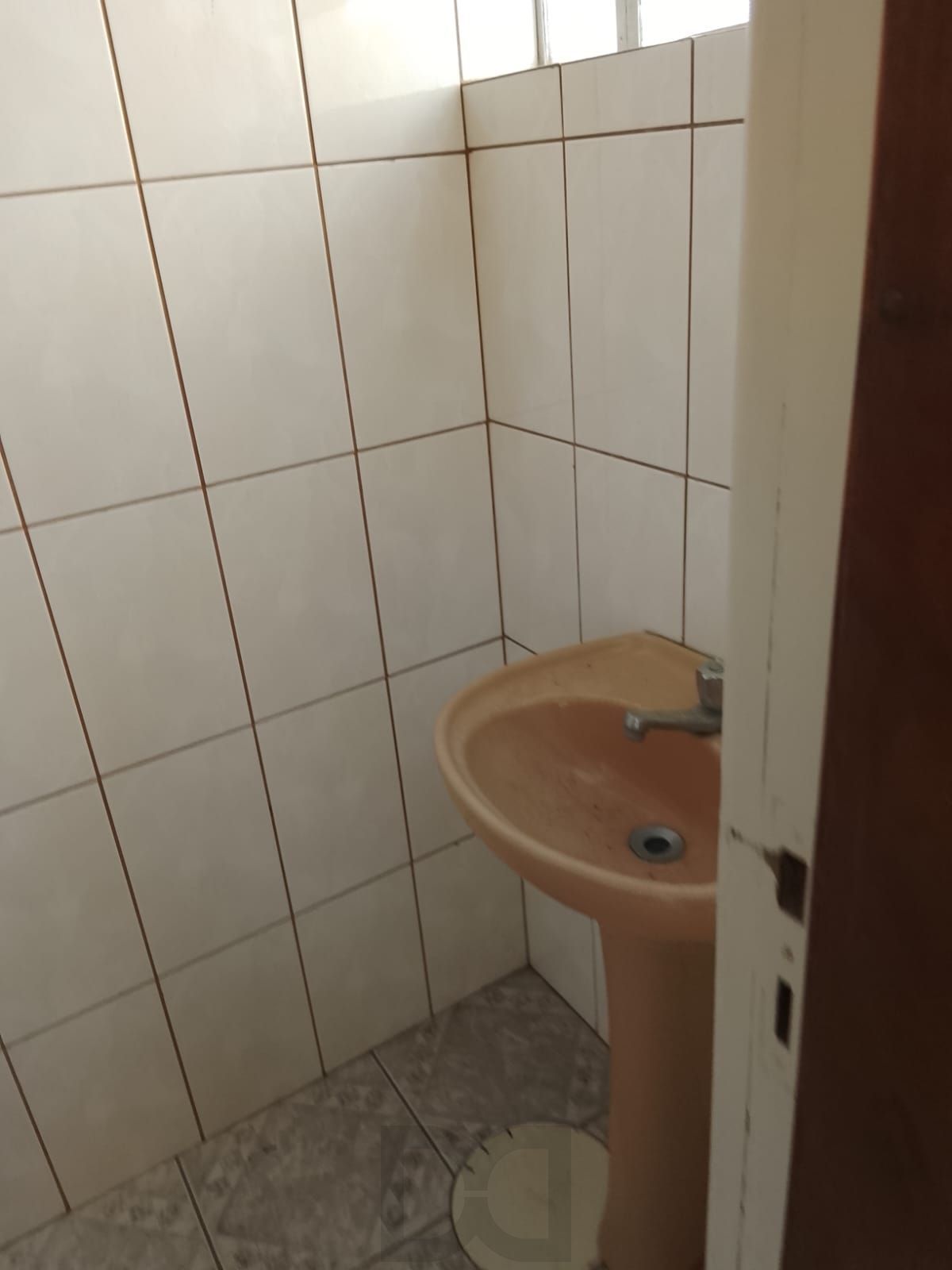 Oportunidade Única! Apartamento Semimobiliado de 3 Quartos e 1 Suíte Região Nobre em Porto Alegre — foto 17