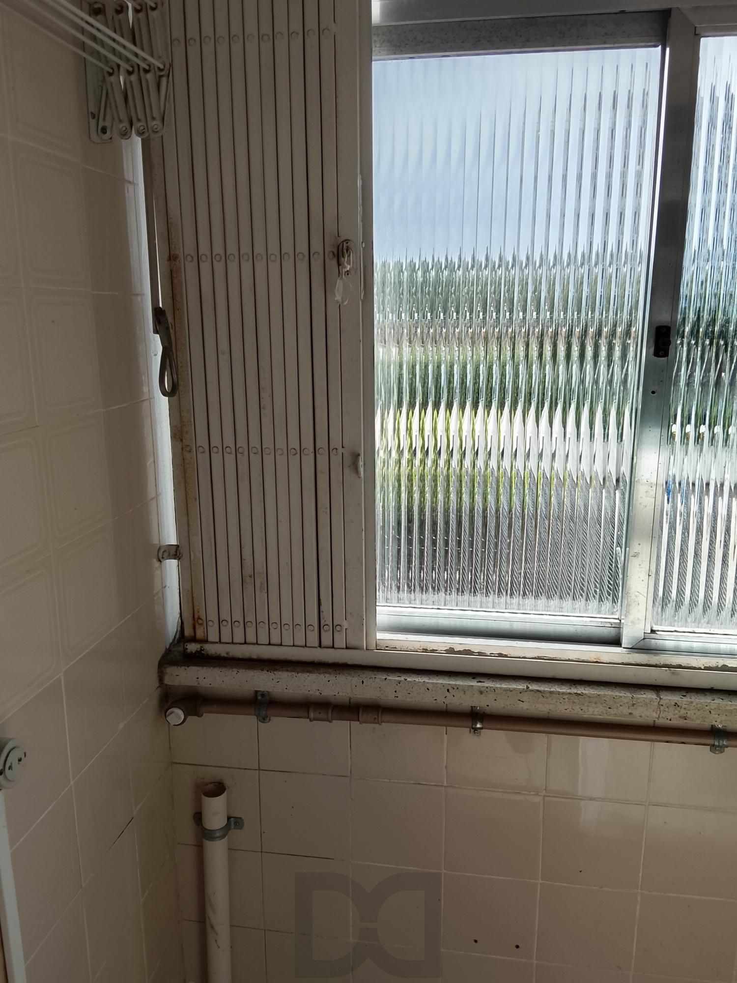 Ótimo apartamento 1D, desocupado na Medianeira, preço atrativo. — foto 35