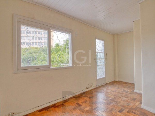 Compre Prédio Comercial ou Residencial no Bairro Santana — foto 2